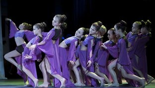 爱游戏体育app-世界俱乐部最具影响力的五大巨头球队盘点，世界上俱乐部排名